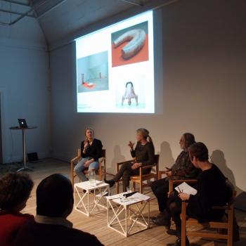 Panelet til visionssalonen VI ER ALLE KØD i Kunsthal Aarhus. Foto: Nadia Donnerborg